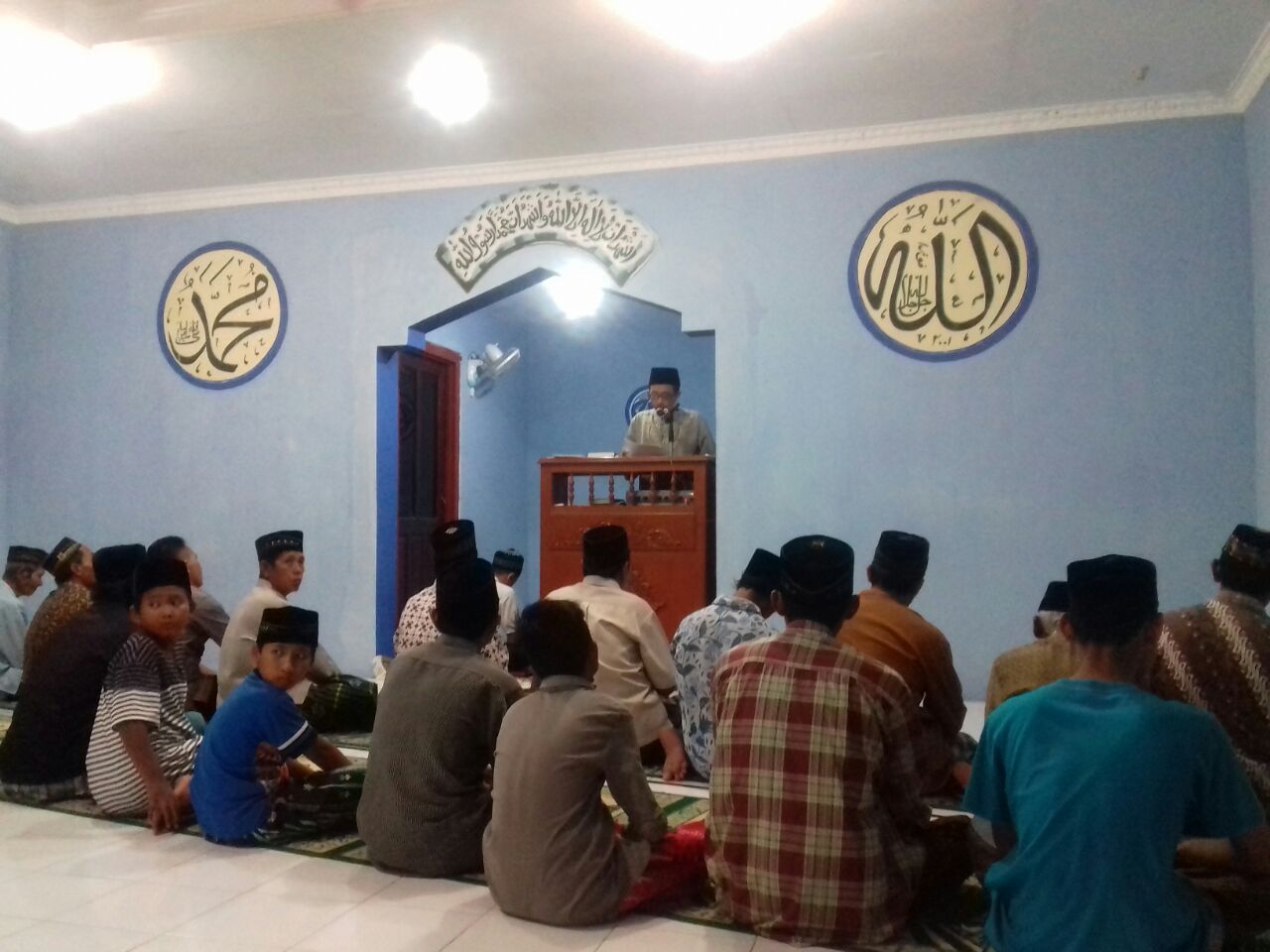 Mahasiswa KKN Melakukan Shalat Gerhana bersama Warga Kulon Progo