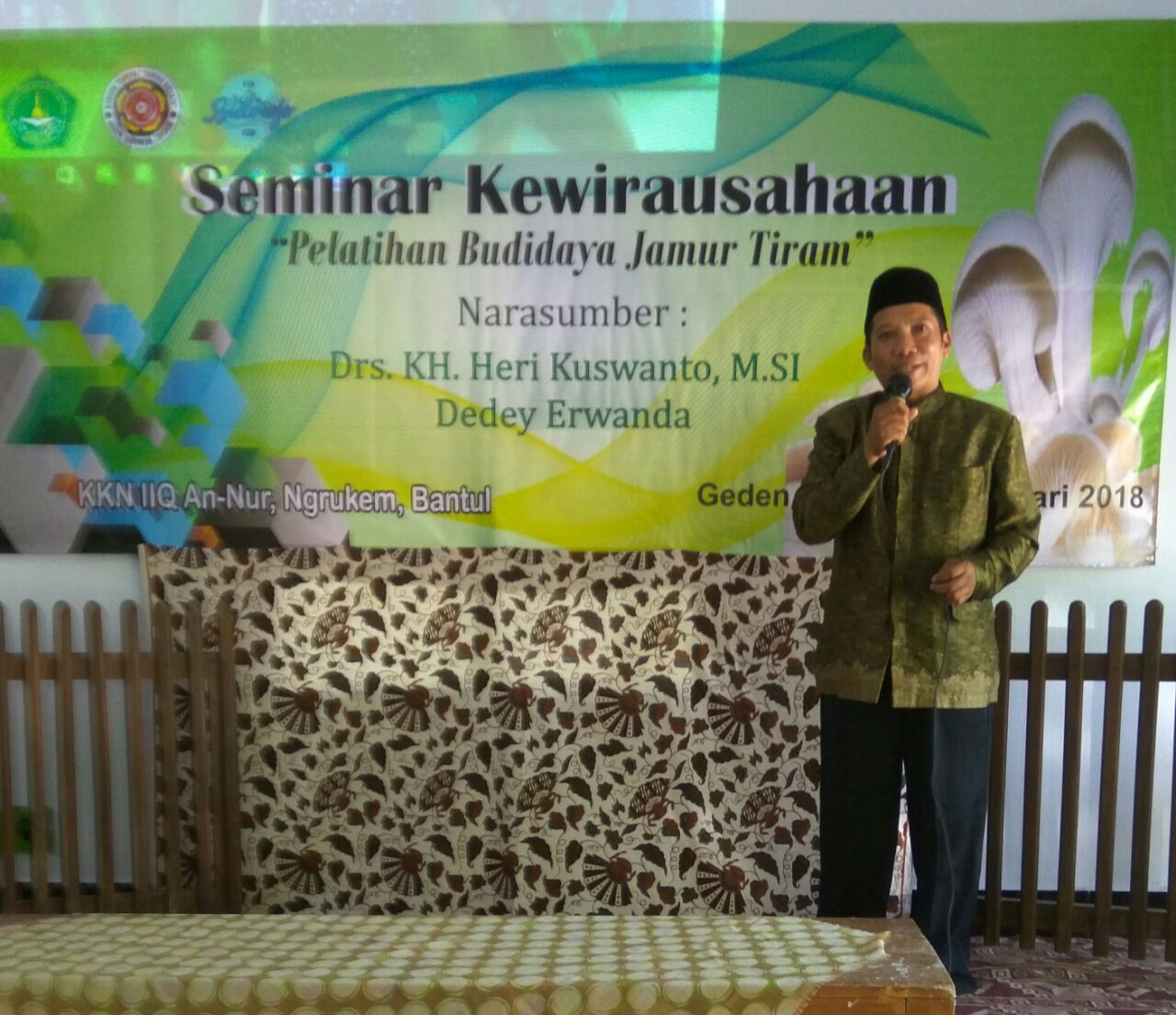 KKN IIQ AN NUR ADAKAN SEMINAR KEWIRAUSAHAAN