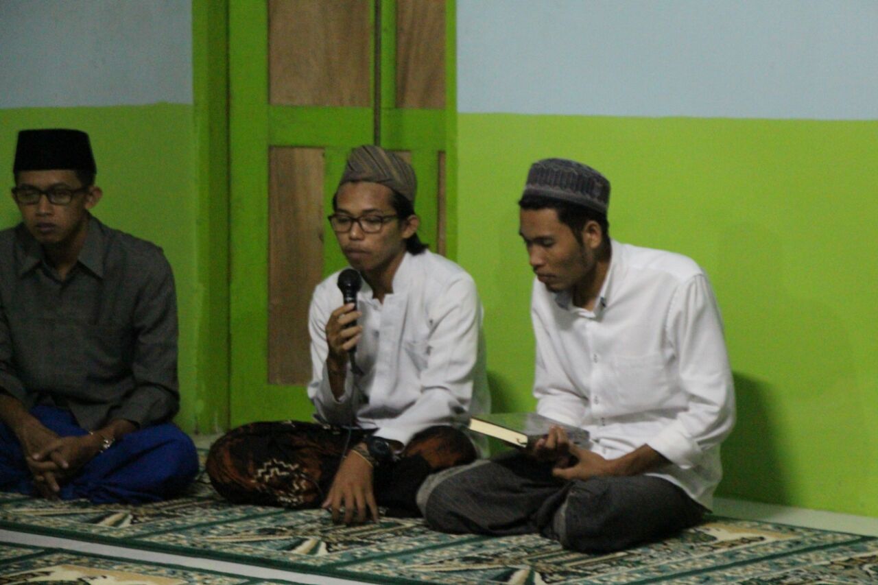 Perpisahan KKN: Adakan Simakan Alquran