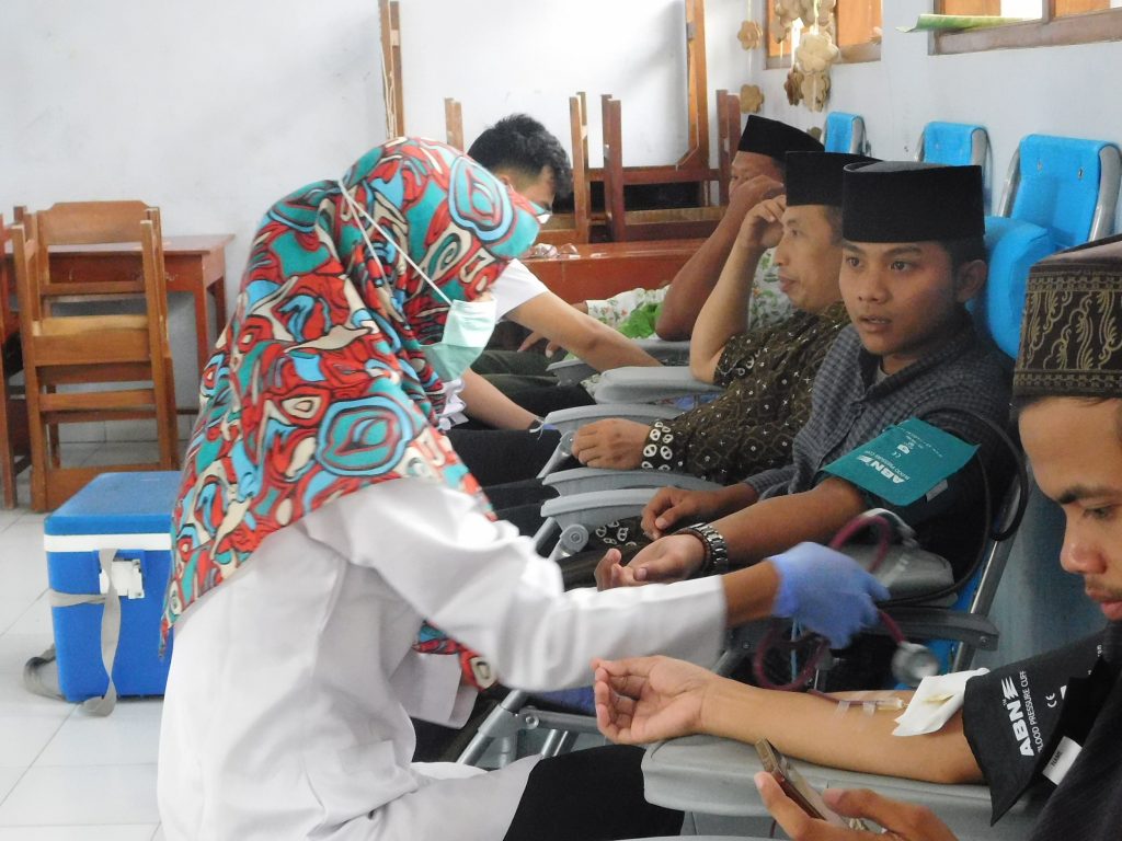 DSCN9988 - Tanamkan Nilai Kemanusiaan dengan Donor Darah