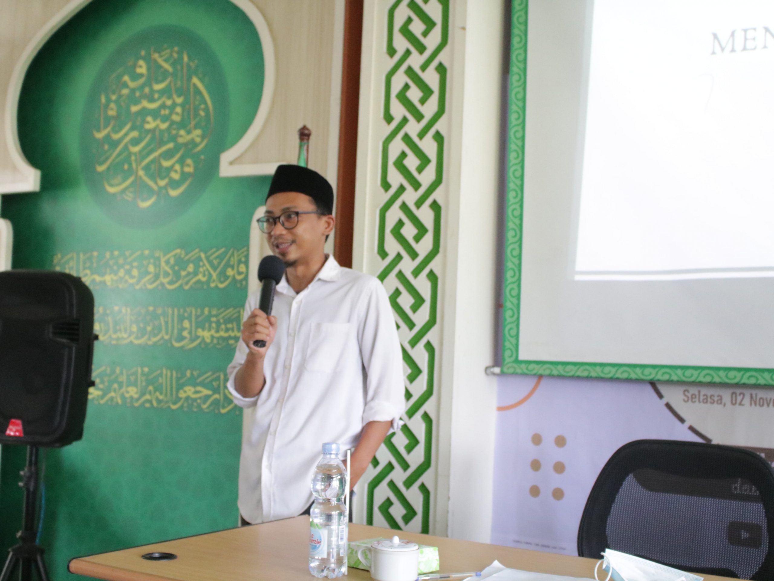 DEMA Tarbiyah Adakan Workshop Karya Tulis Ilmiah