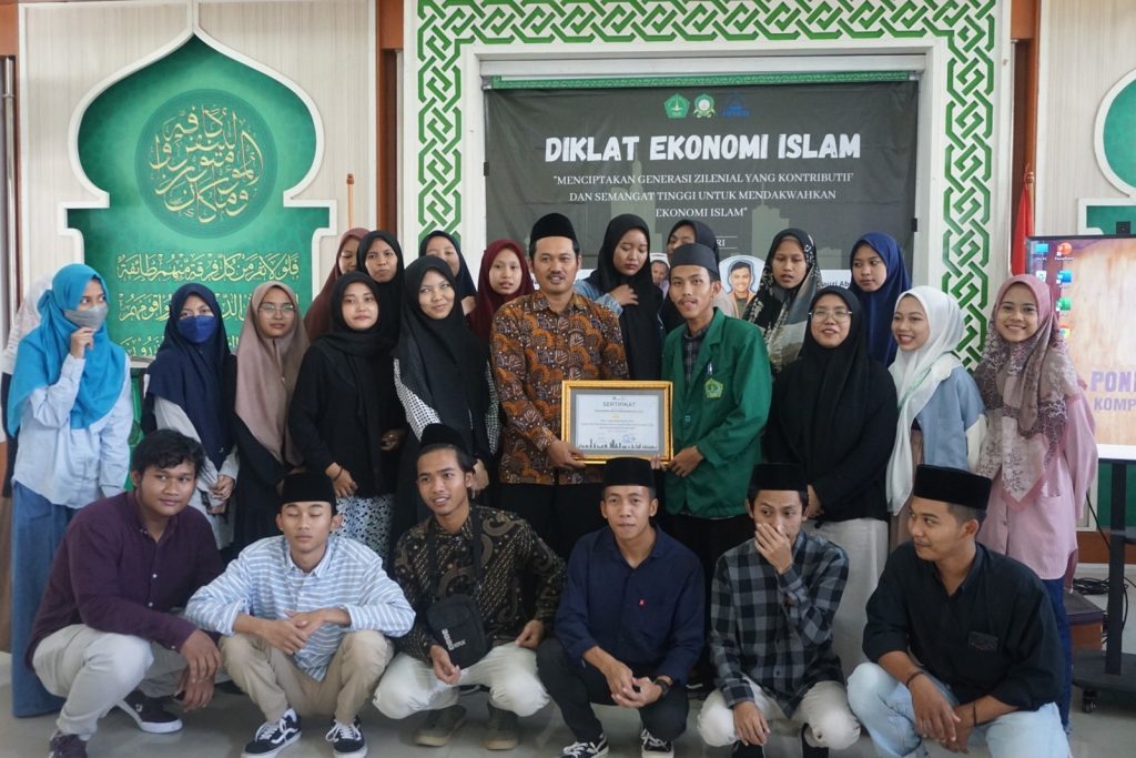 Picture1 2 - KSEI NASHID IIQ AN-NUR mengadakan DEI (Diklat Ekonomi Islam)