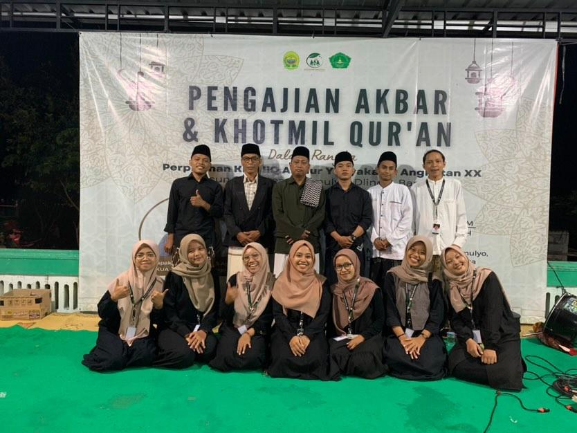 Perpisahan dengan Warga Semuten, Mahasiswa KKN Reguler IIQ An Nur Yogyakarta Gelar Acara Pengajian Akbar dan Khatmil Qur’an
