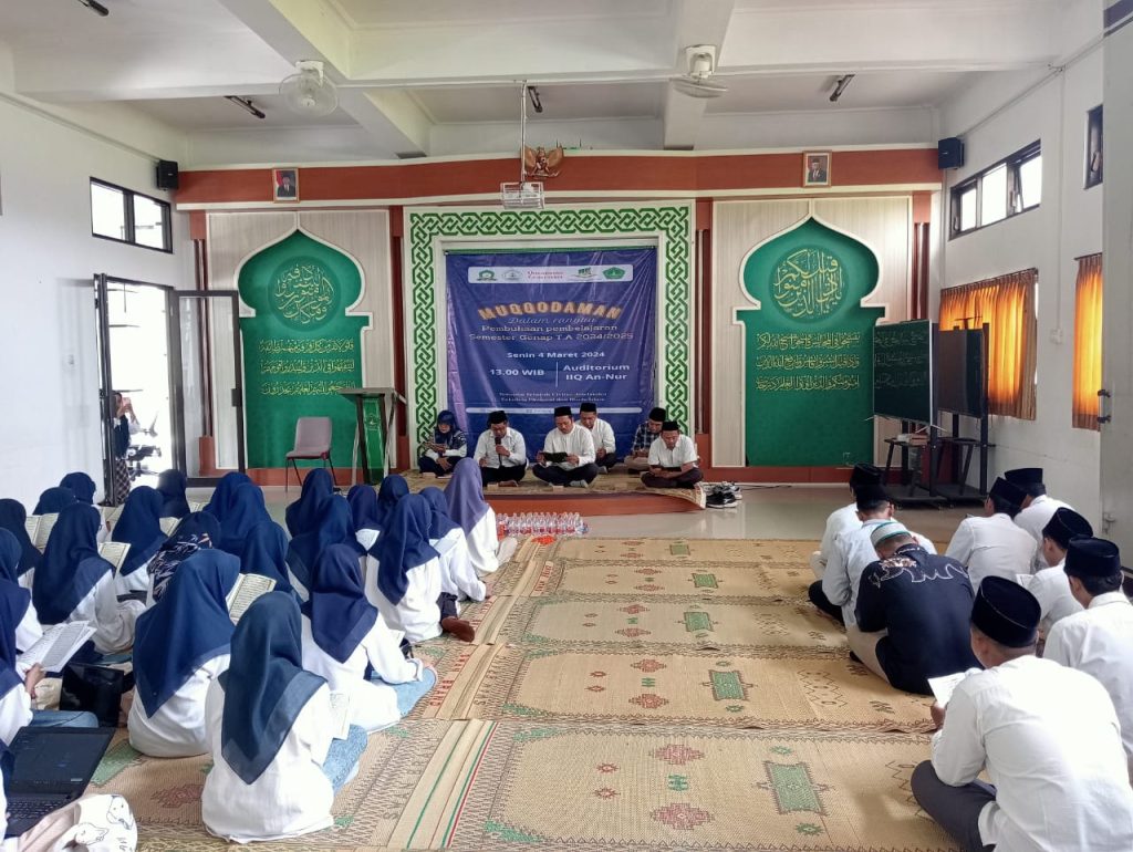 WhatsApp Image 2024 03 04 at 14.11.44 - FEBI IIQ An Nur Yogyakarta Buka Semester Genap Tahun Ajaran 2023/2024 dengan Muqaddaman