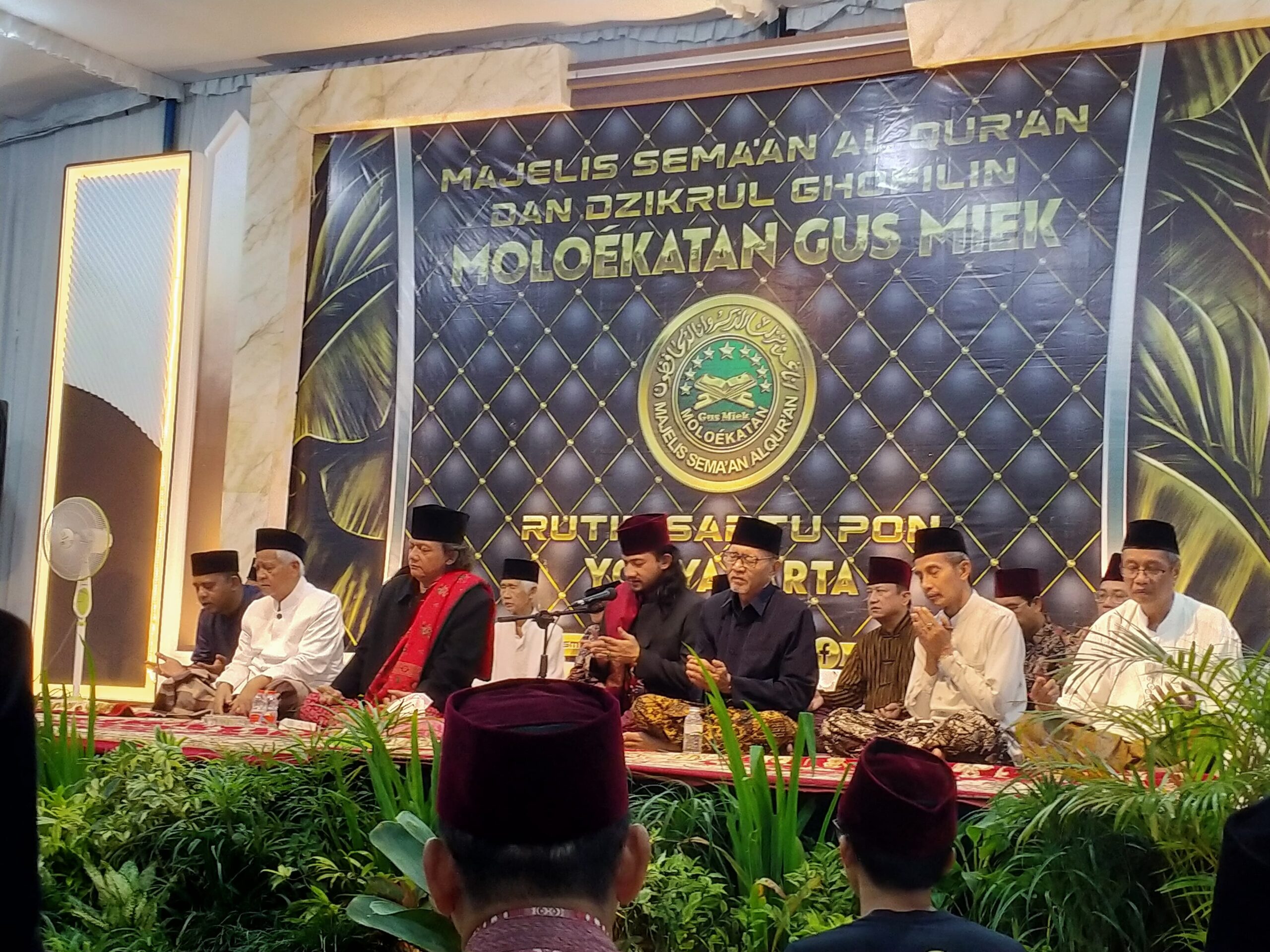 Gelaran Acara Moloekatan Gus Miek di Pelataran IIQ An Nur Yogyakarta