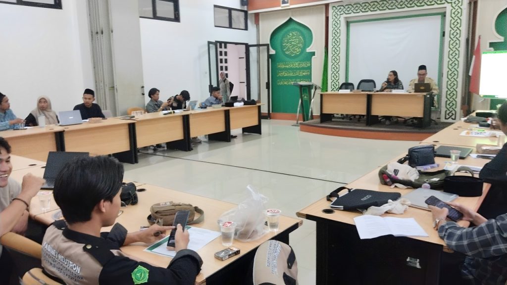 WhatsApp Image 2024 11 27 at 16.10.00 - Menggantung Hampir Dua Periode, DEMA IIQ An Nur Yogyakarta Kembali Gelar Sidang Besar Istimewa untuk Evaluasi dan Revisi UUD KMB