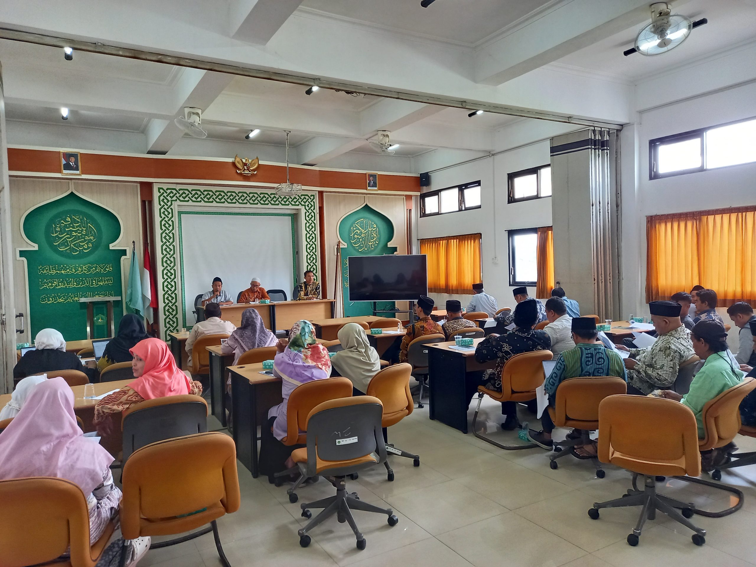 Rektorat IIQ An Nur Yogyakarta Undang Seluruh Dosen Bahas Perkuliahan Semester Genap T.A. 2024–2025