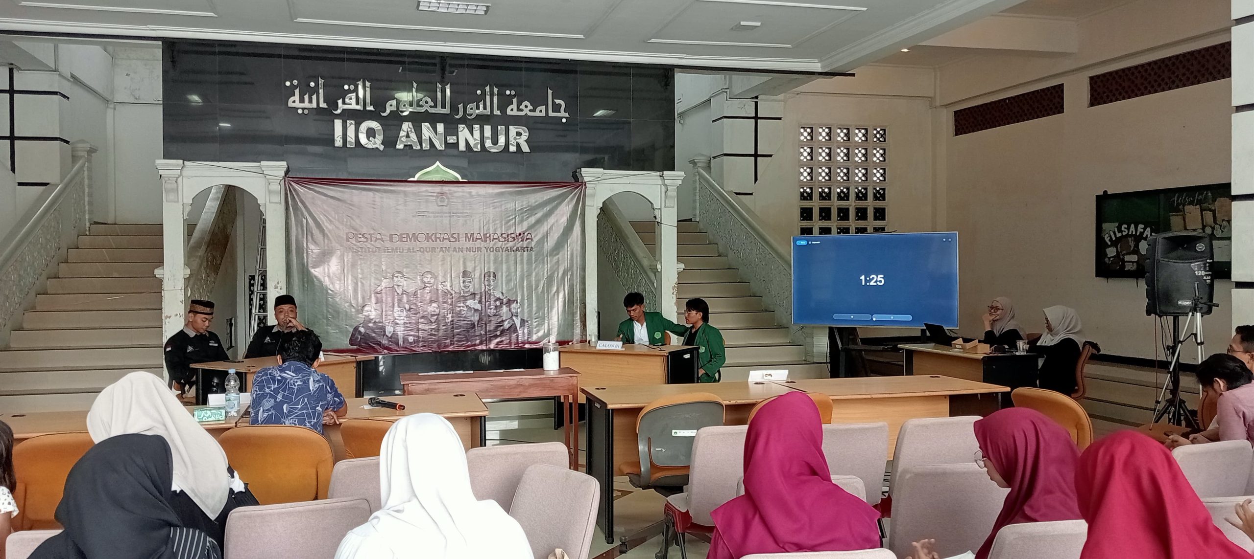 Menuju Alaf Baru Ormawa, KPUM IIQ An Nur Yogyakarta Gelar Debat Kandidat