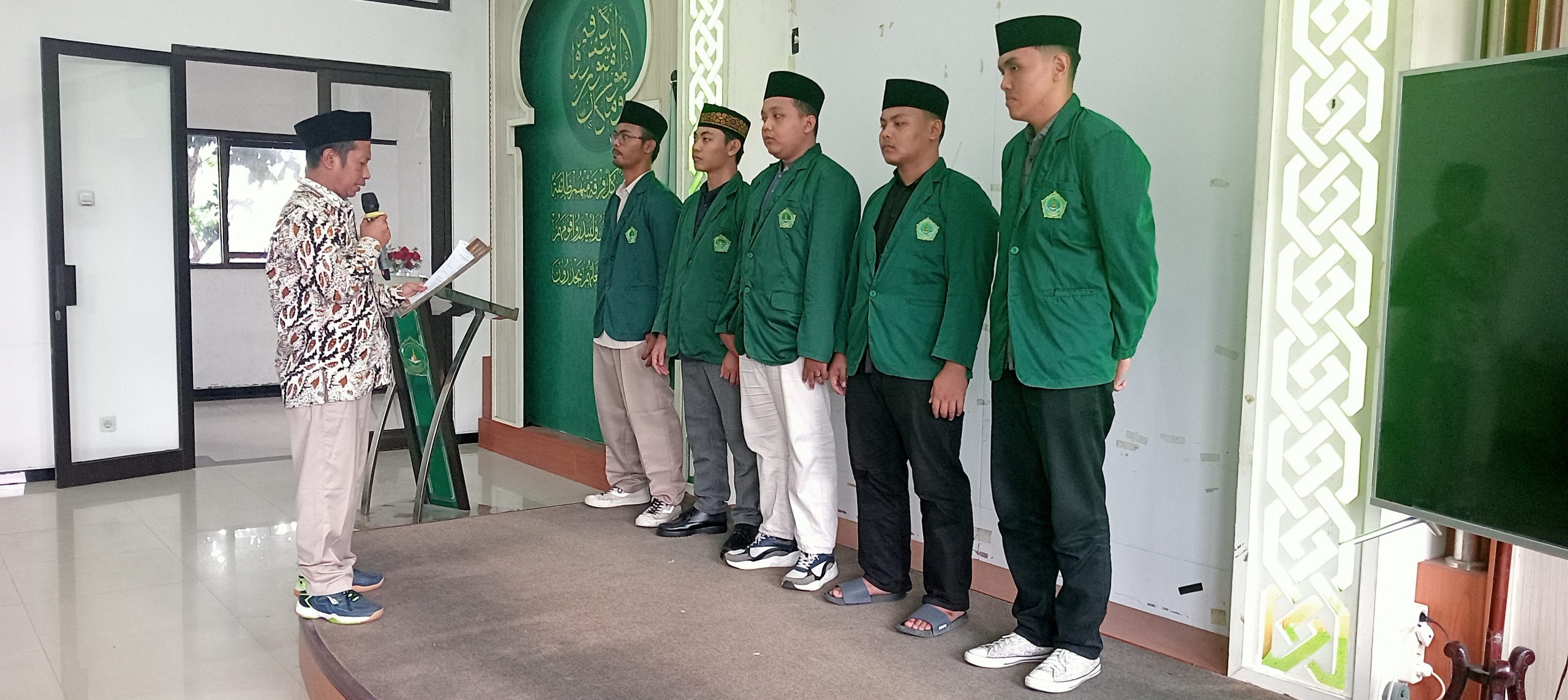 Rektor IIQ An Nur Yogyakarta Lantik Pengurus DEMA Periode 2025–2026, Ini Pesan Warek III