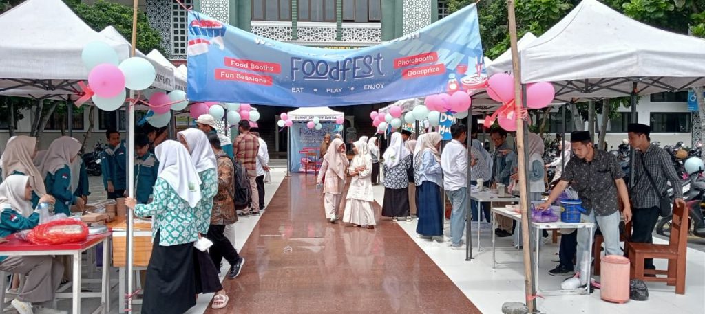 WhatsApp Image 2026 01 08 at 14.21.38 - Halaman Kampus Mendadak Ramai, Nur Aini Beri Sepatah Kata Mengharukan